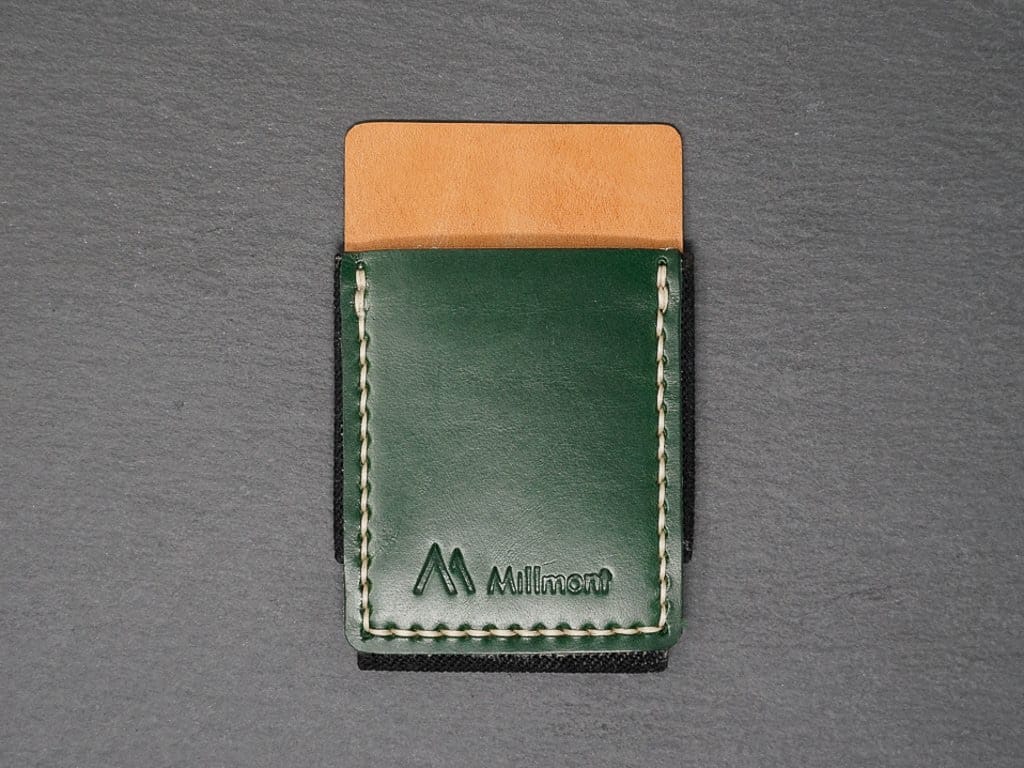 PHONE Wallet &lt;br&gt; Relaxed Collection&lt;br&gt;Green with Natural Stitching