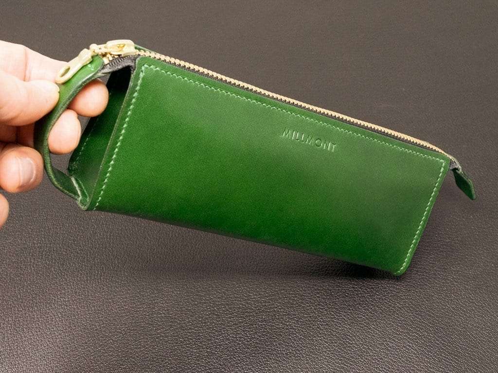 ACCESSORY Case&lt;br&gt; Relaxed Collection&lt;br&gt;Green
