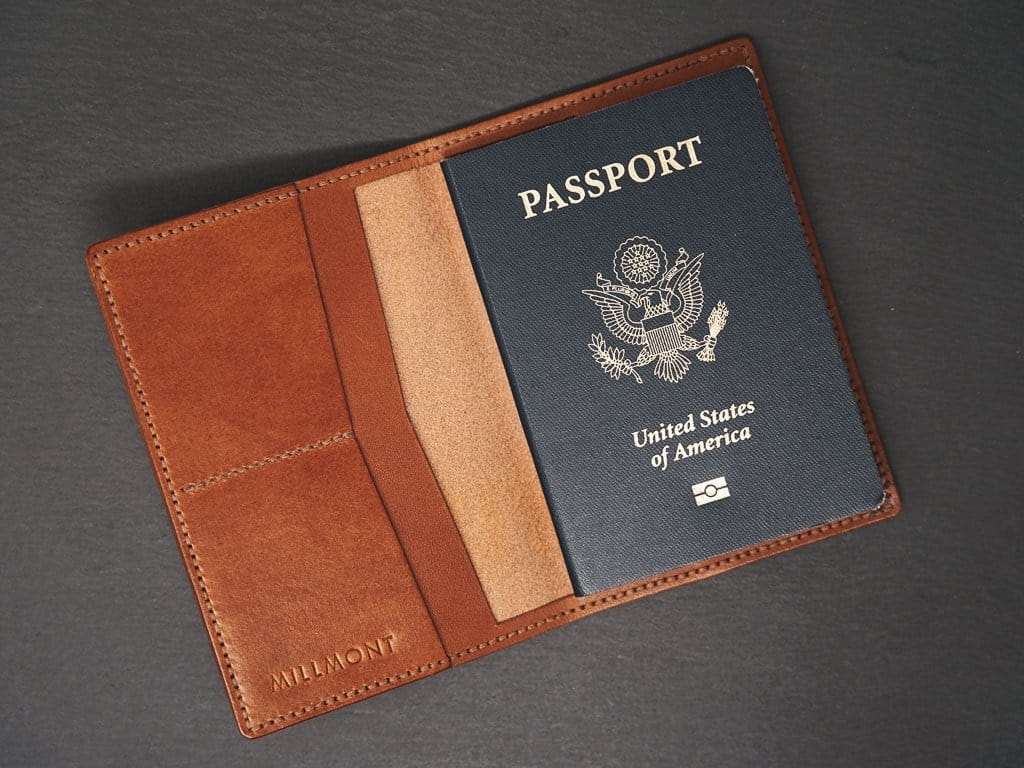 PASSPORT Cover &lt;br&gt; Relaxed Collection&lt;br&gt;Whiskey Pebble