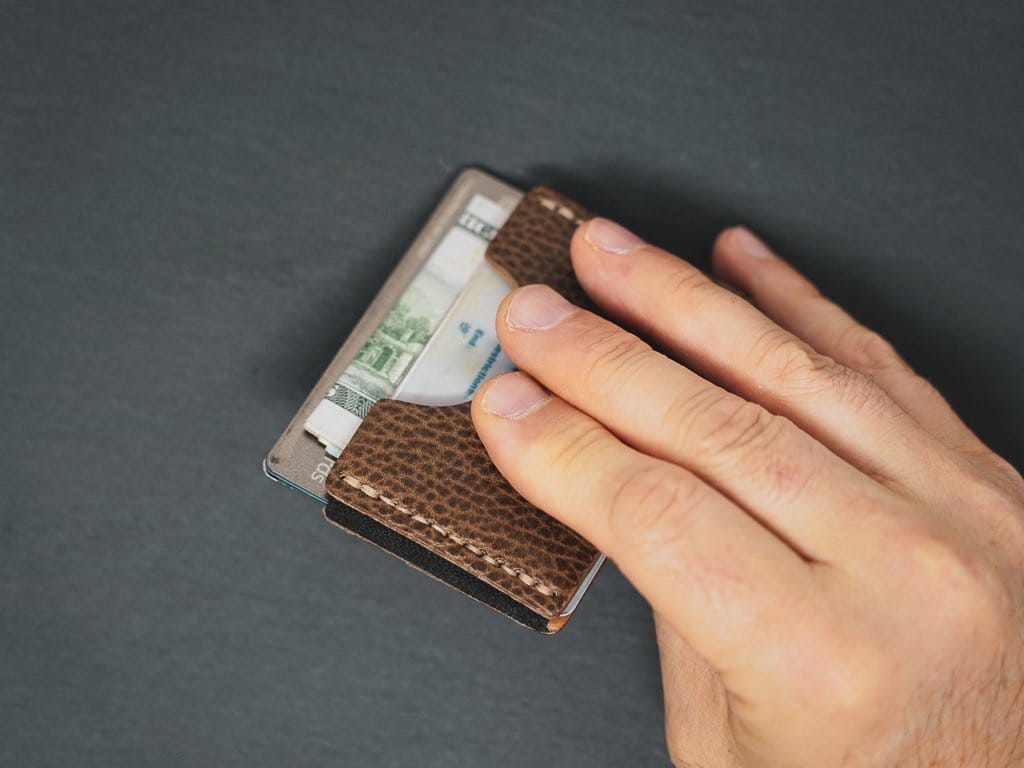 FLEX Wallet &lt;br&gt; Relaxed Collection&lt;br&gt;Taupe Pebble