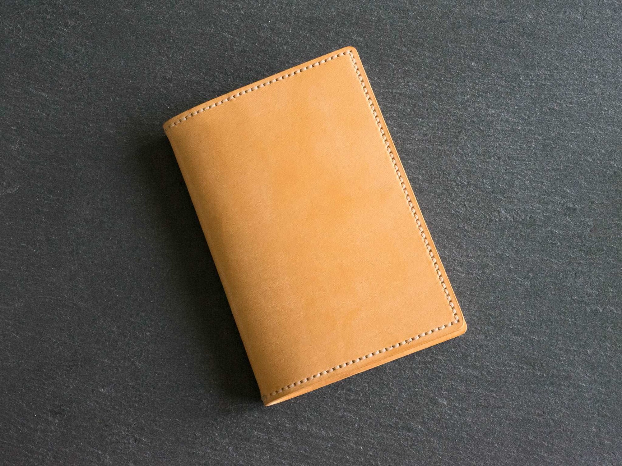 PASSPORT Cover <br> Relaxed Collection<br>Natural